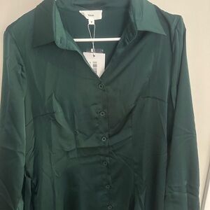 YstQuic Emerald Green Satin
Long Sleeve Button Down Shirt
Dress